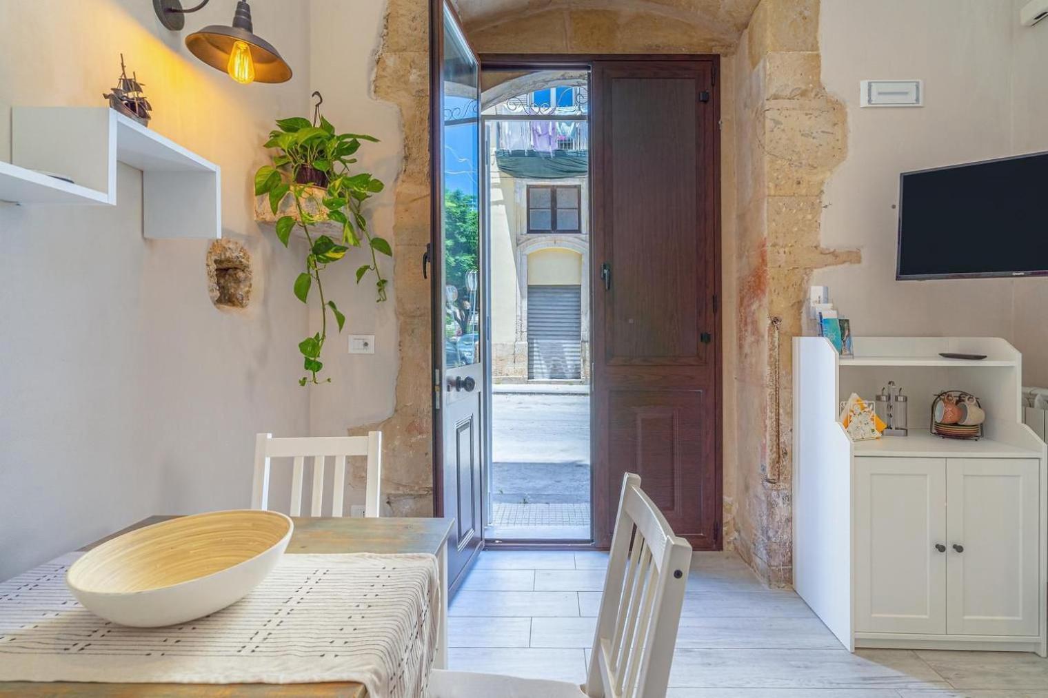 Casa Lukia Apartment Сиракуза Екстериор снимка